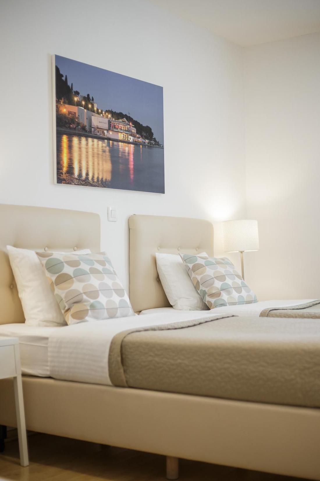 Holiday Home Aspalathos - With Free Parking, Near The Beach, A Few Minutes' Walking Distance To The Unesco Palace Split Exteriör bild