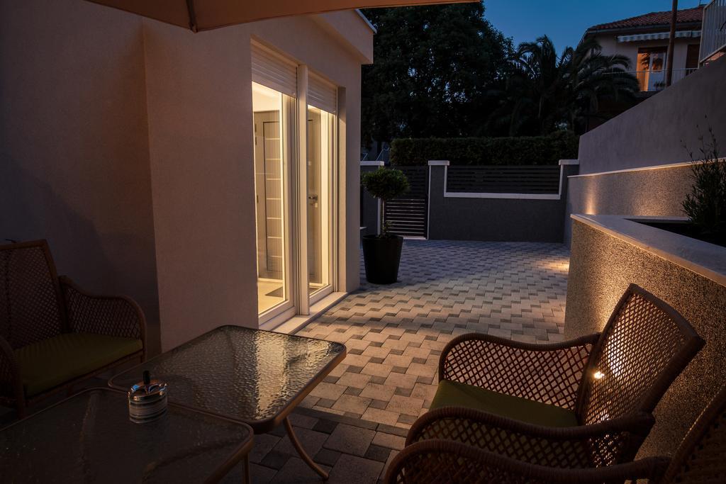 Holiday Home Aspalathos - With Free Parking, Near The Beach, A Few Minutes' Walking Distance To The Unesco Palace Split Rum bild