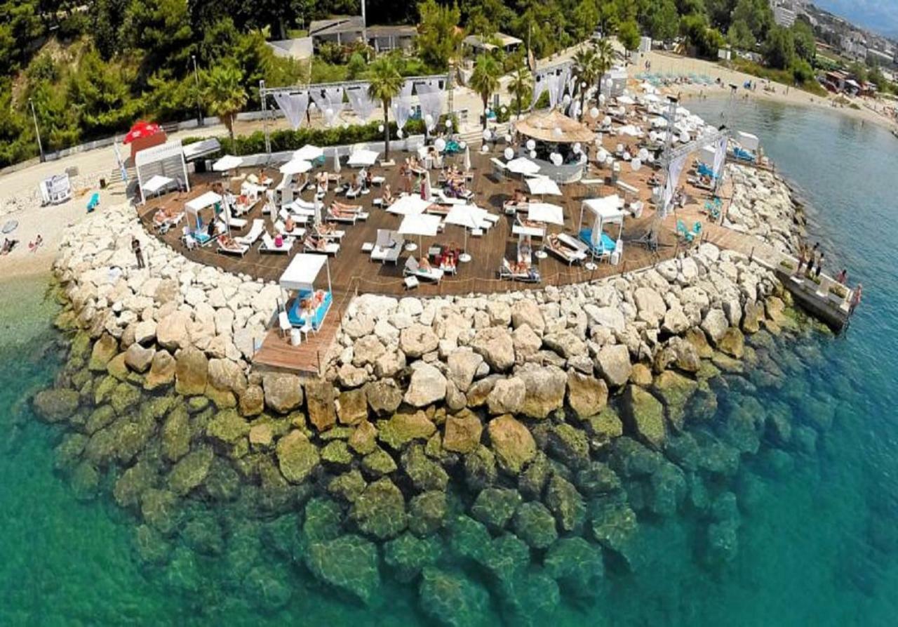 Holiday Home Aspalathos - With Free Parking, Near The Beach, A Few Minutes' Walking Distance To The Unesco Palace Split Exteriör bild