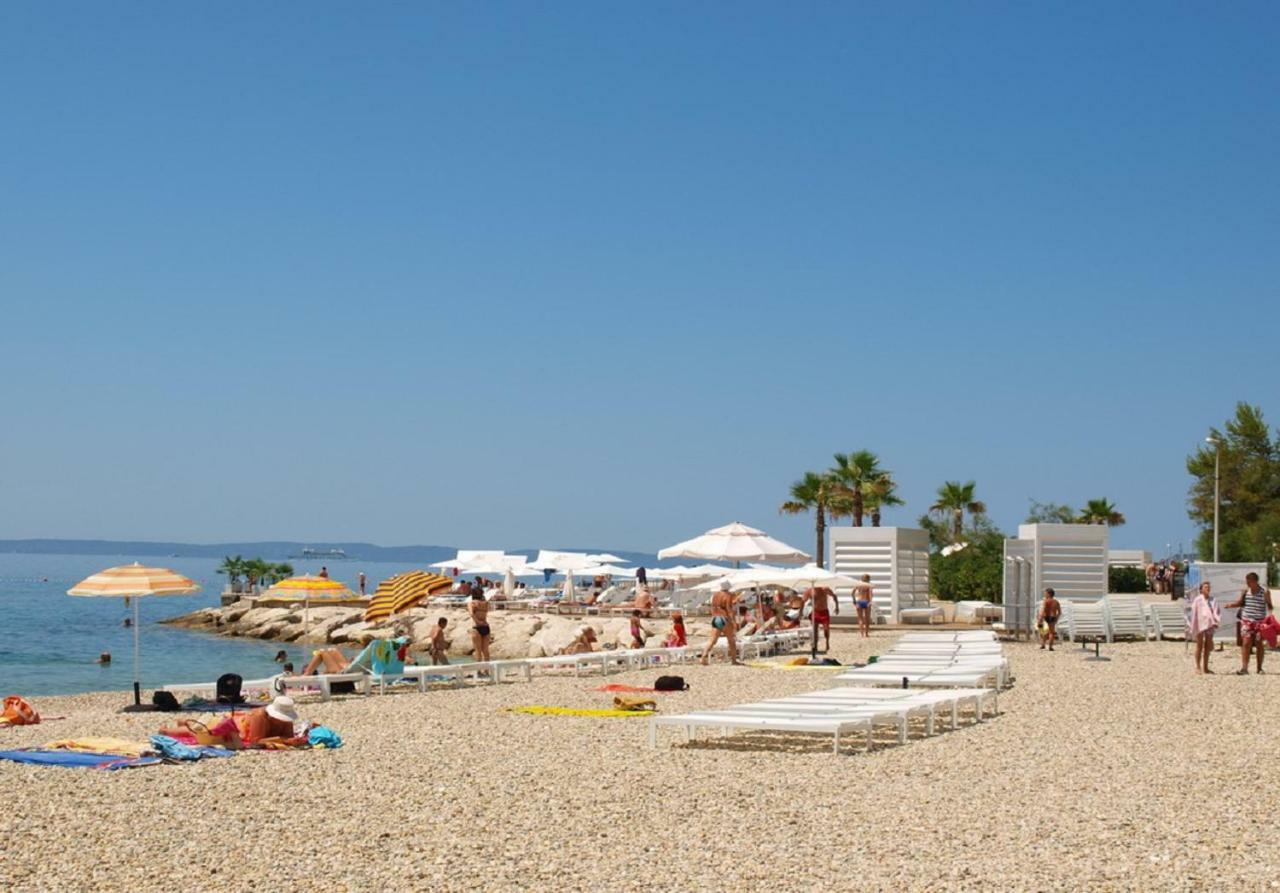 Holiday Home Aspalathos - With Free Parking, Near The Beach, A Few Minutes' Walking Distance To The Unesco Palace Split Exteriör bild
